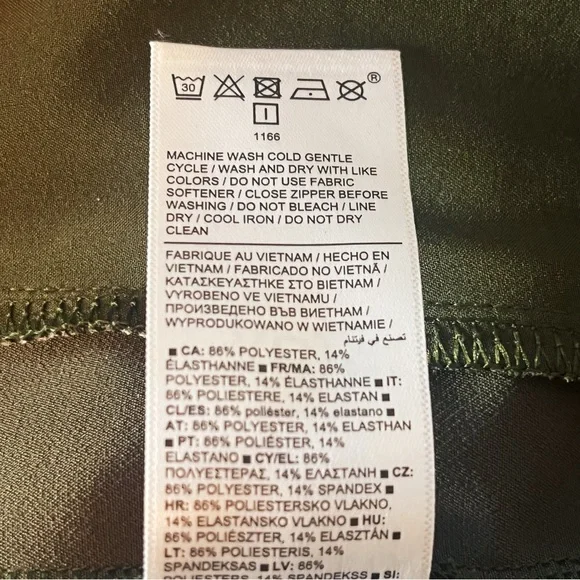 Athleta Travel Pant in Olive Green
